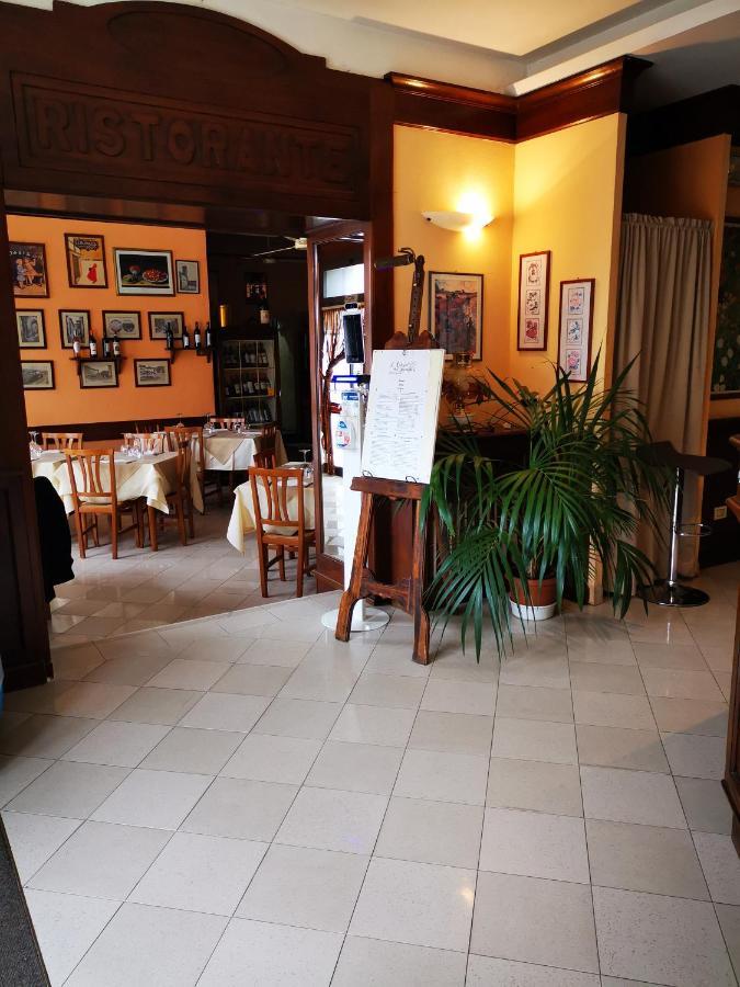 Osteria Dei Locandieri Abbadia San Salvator Bagian luar foto