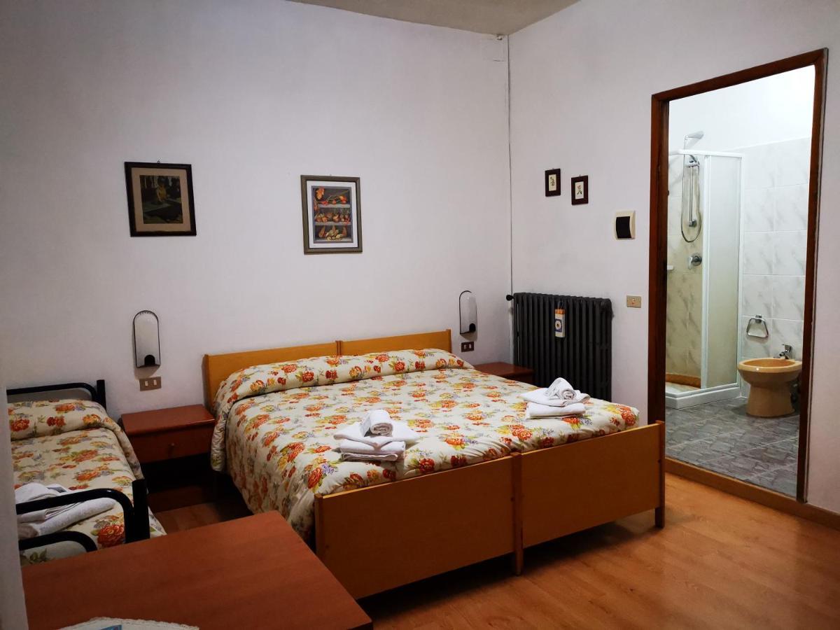 Osteria Dei Locandieri Abbadia San Salvator Bagian luar foto